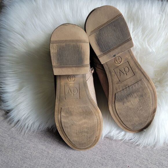 Dolce Vitta Boots - Picture 4 of 5